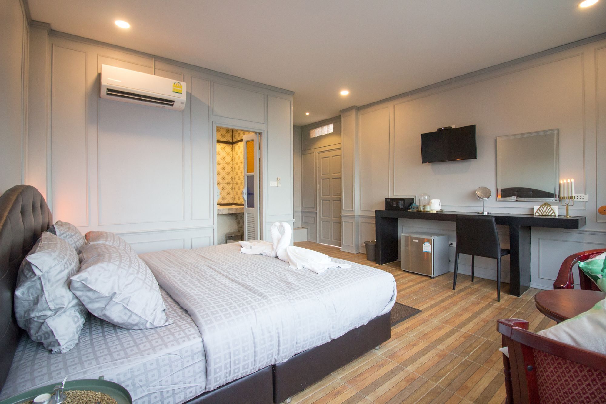 At Tanote Hotel Koh Tao Exterior photo