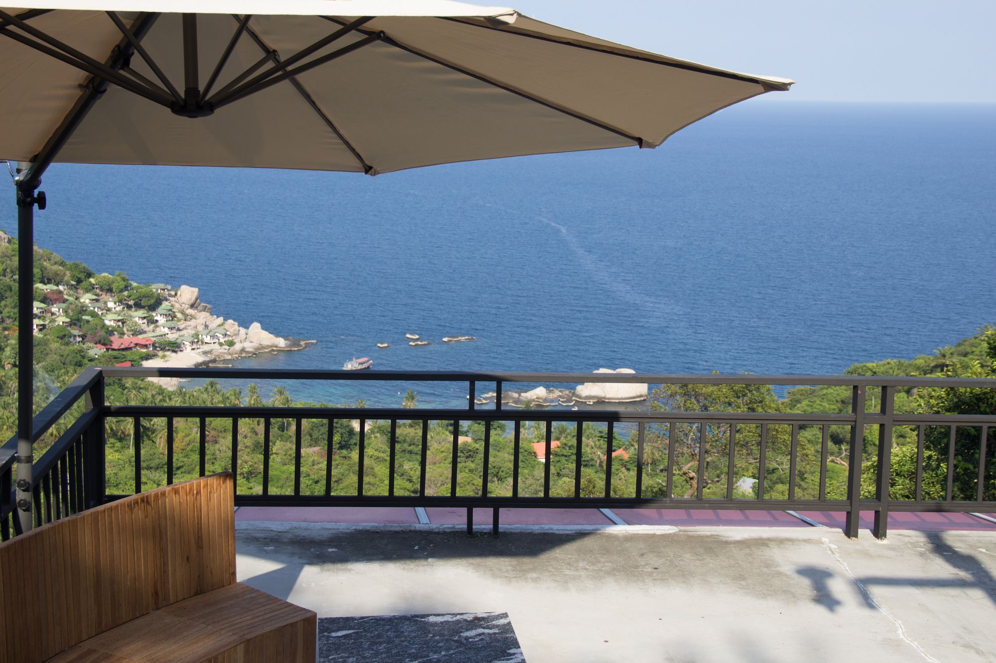 At Tanote Hotel Koh Tao Exterior photo